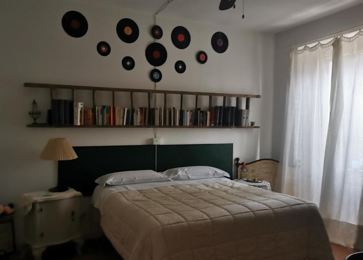 B&B Lamagia Di Corte Moronati シルミオーネ エクステリア 写真
