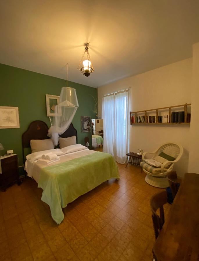 B&B Lamagia Di Corte Moronati シルミオーネ エクステリア 写真
