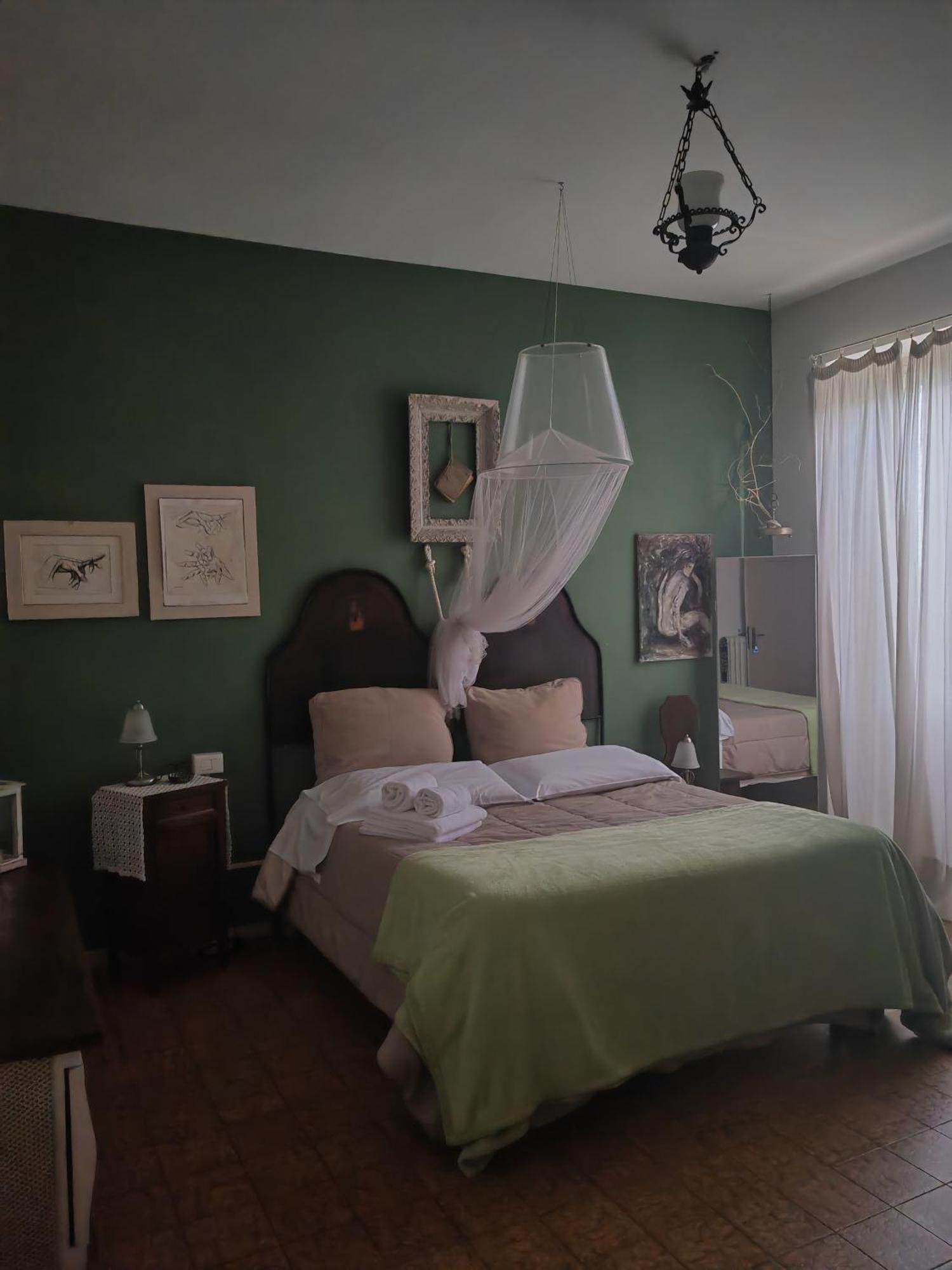 B&B Lamagia Di Corte Moronati シルミオーネ エクステリア 写真